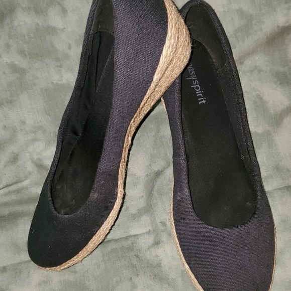 easy spirit espadrilles